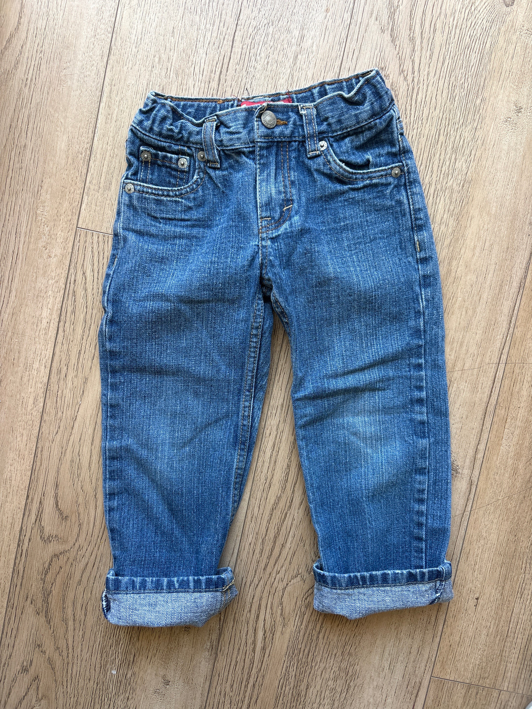 Vintage slim straight Levi jeans
