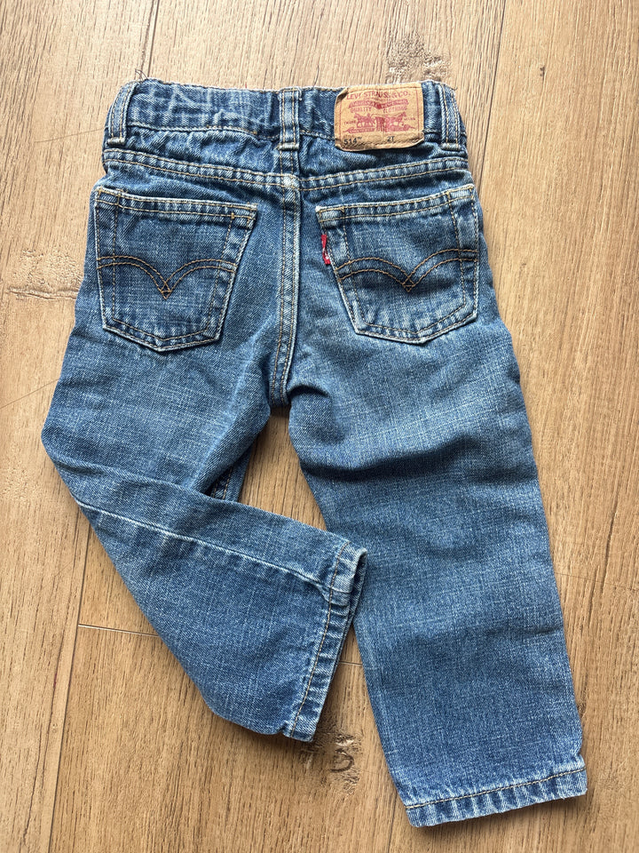 Slim straight vintage Levi’s