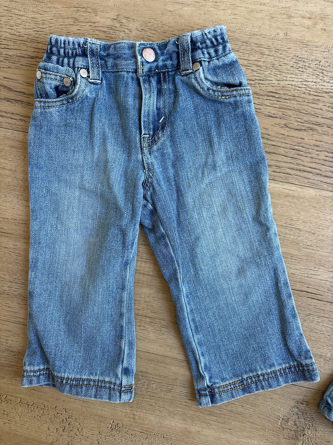 Pink detail baby vintage Levi’s