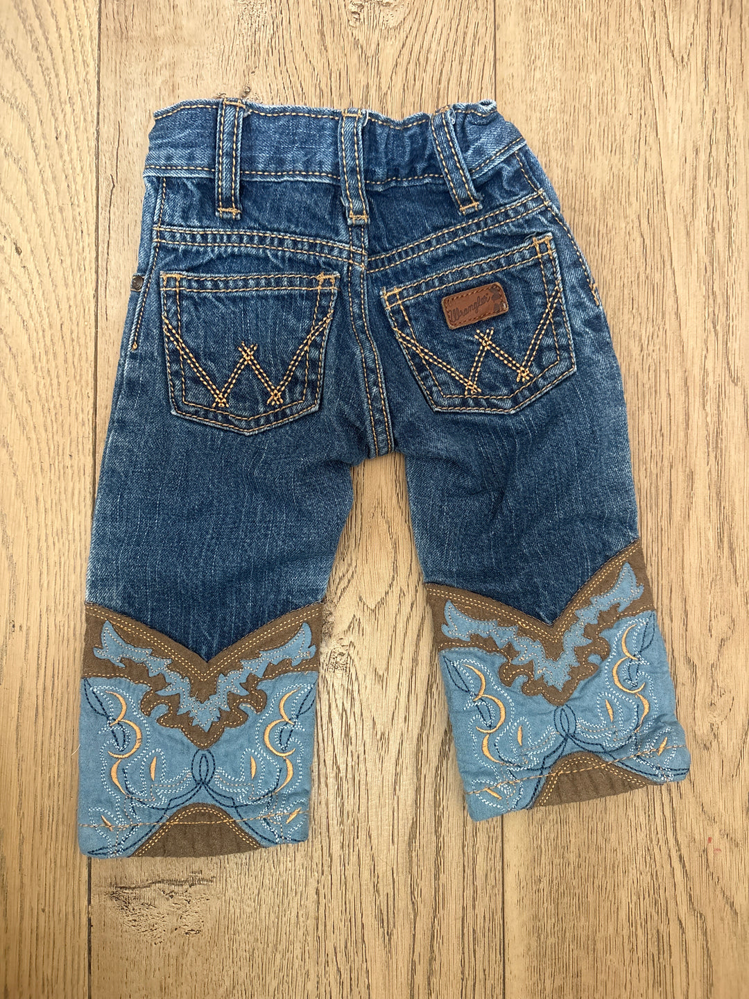 Tiny vintage cowboy/cowgirl wrangler jeans