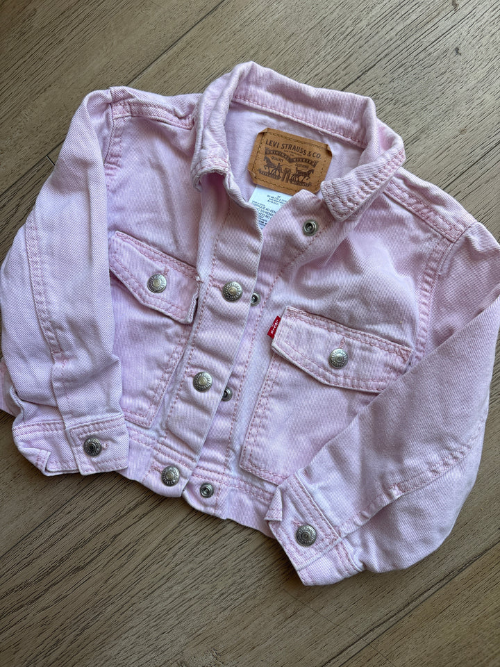 Vintage baby pink Levi jean jacket