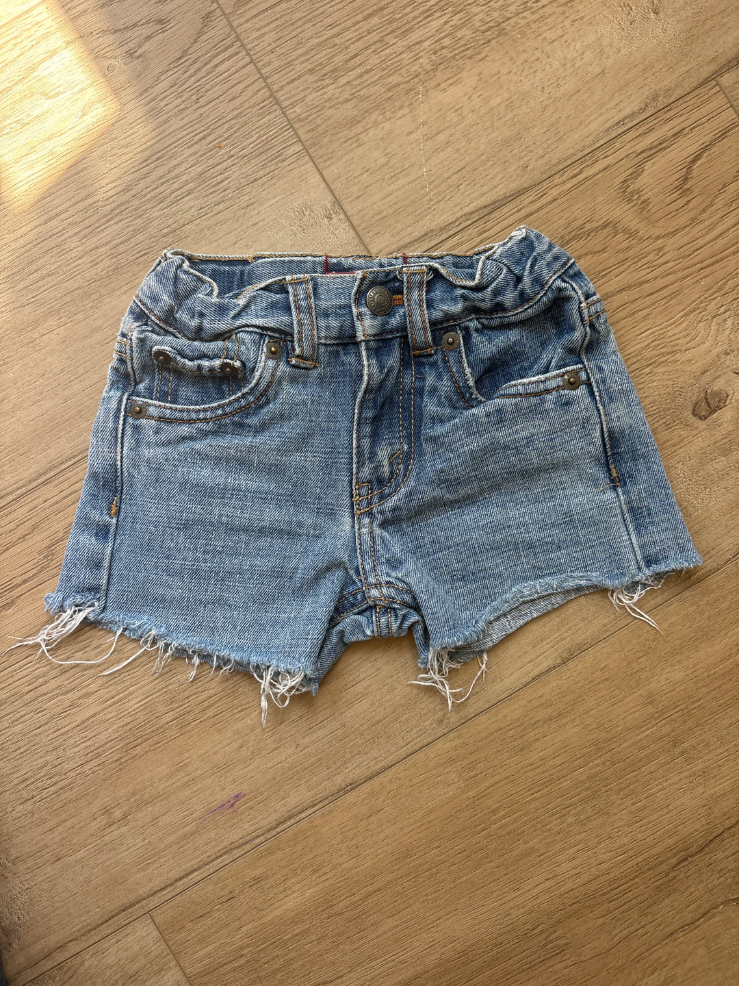 Cut off vintage Levi jean shorts