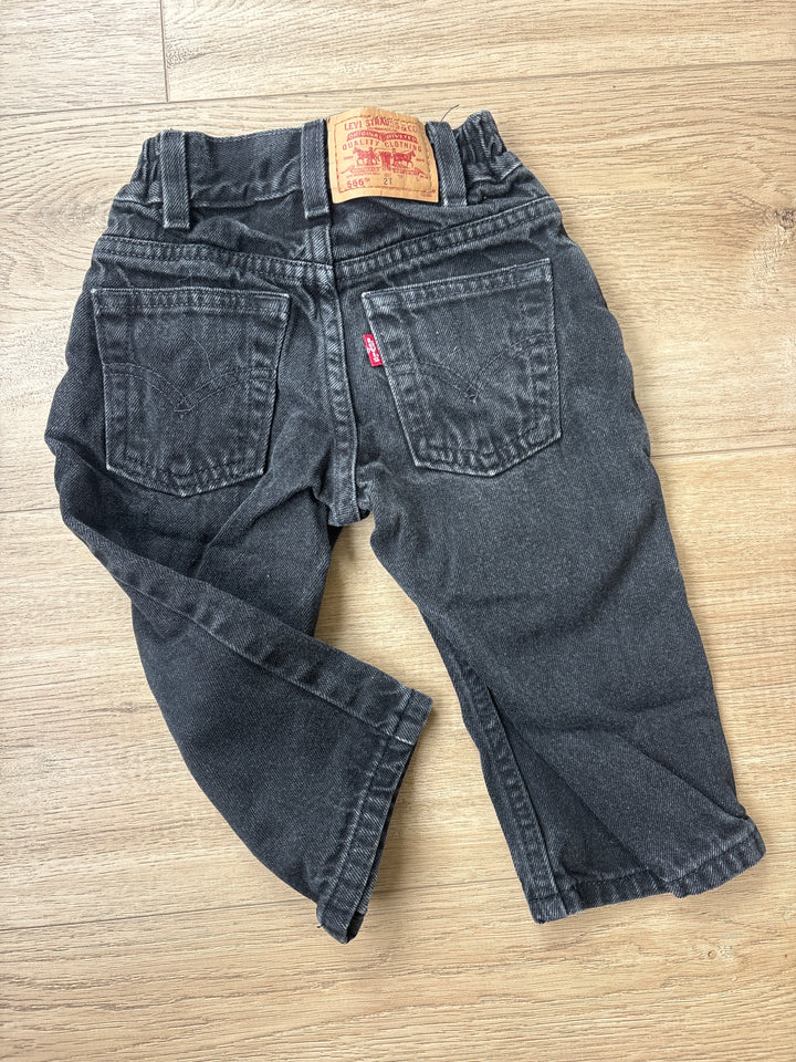 Loose fit vintage Levi’s