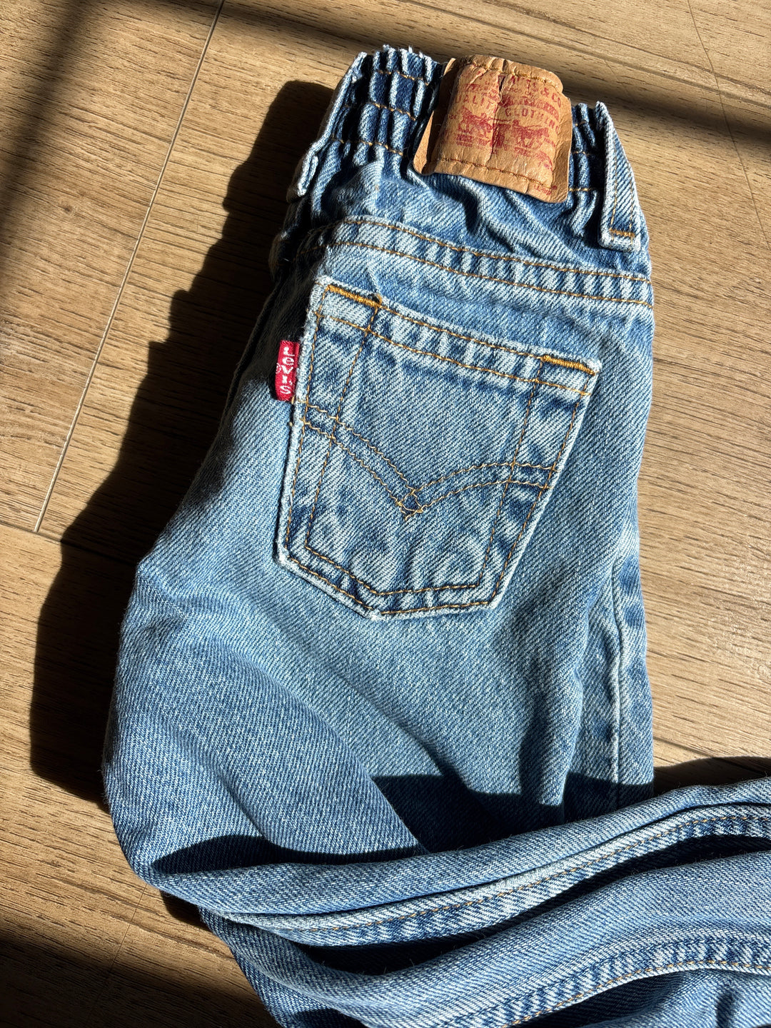 Elastic back vintage Levi’s