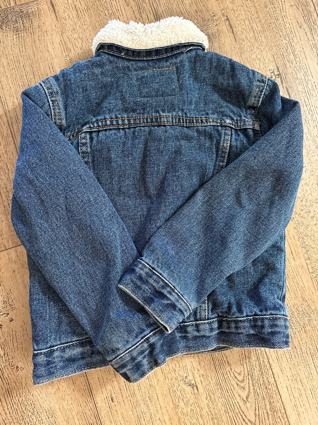 Sherpa lined vintage Levi jean jacket