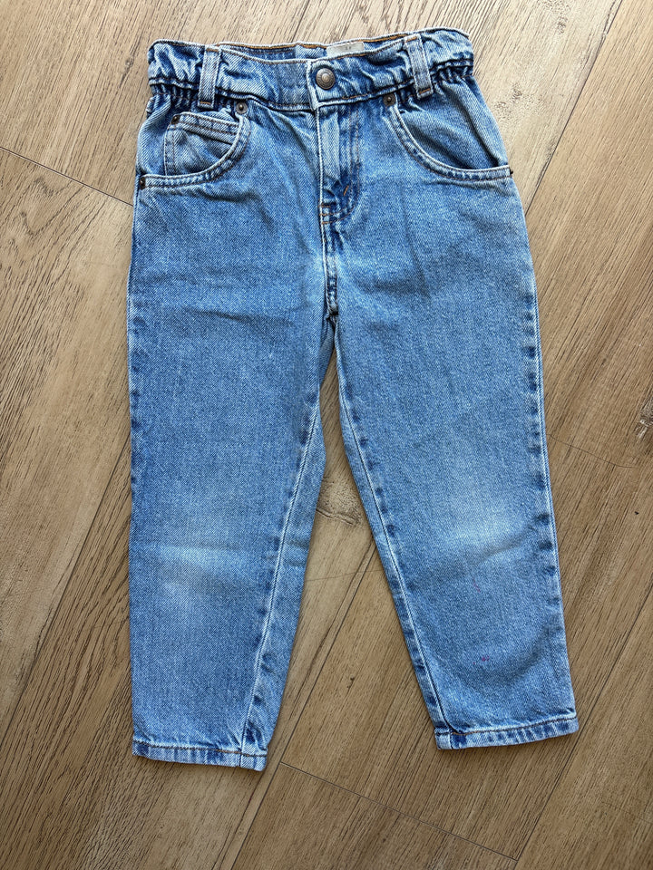 Orange tab high waited Levi’s