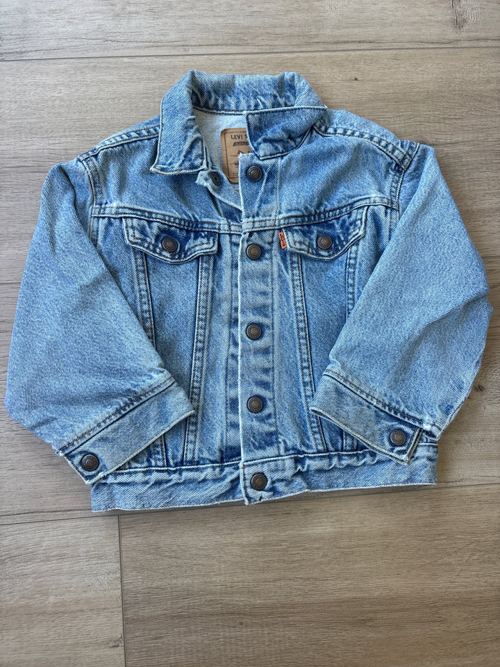 The perfect vintage Levi jean jacket