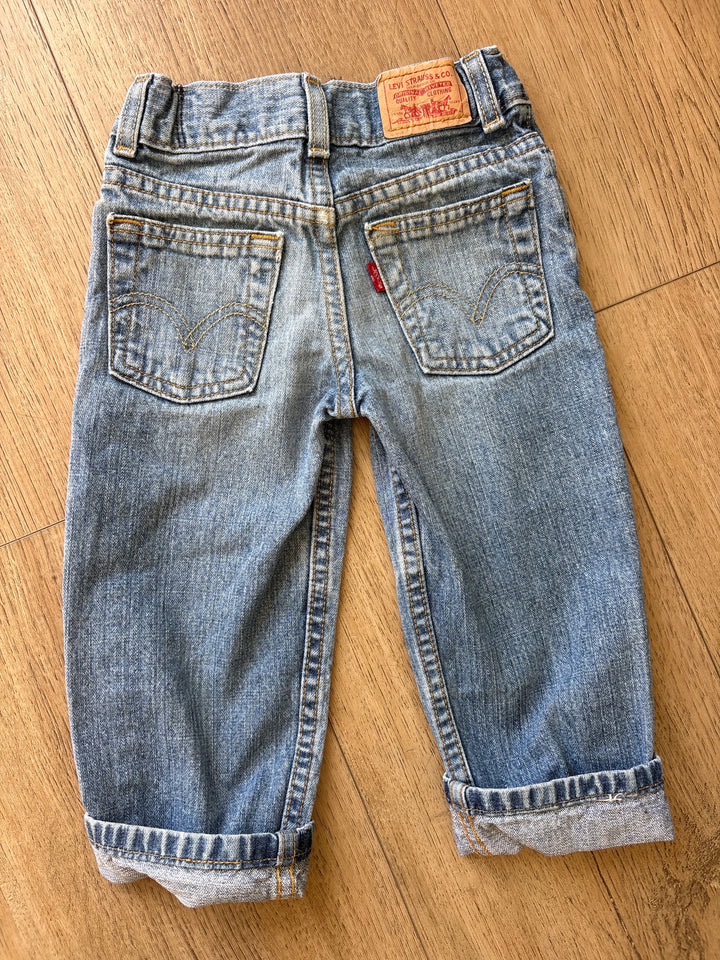 Loose straight vintage Levi’s