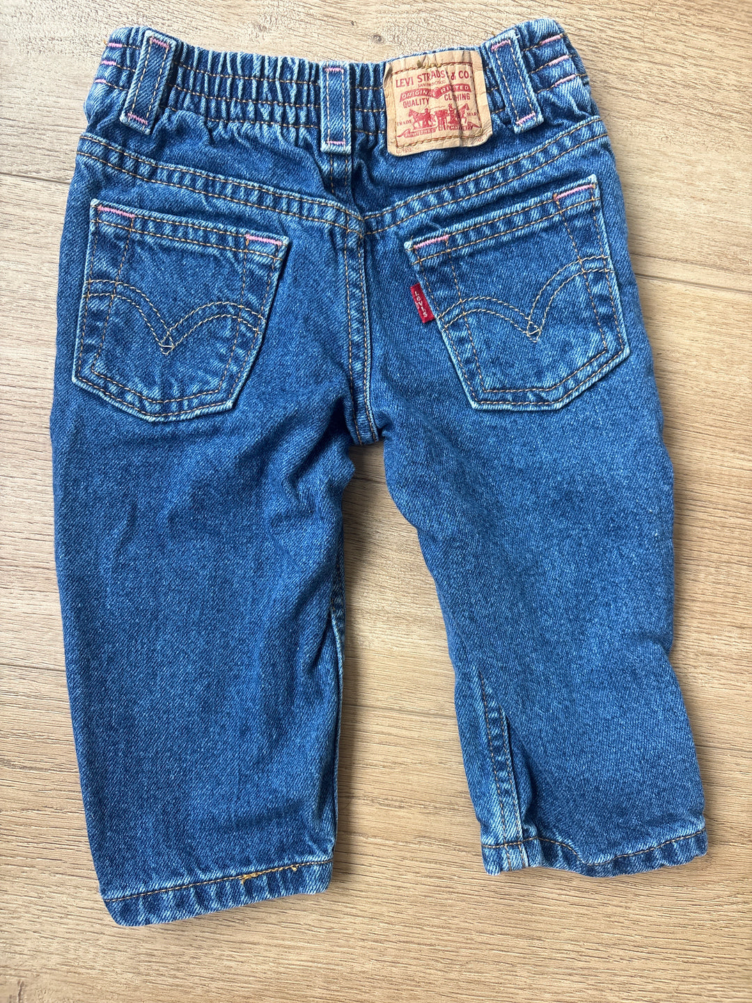 Little pink detail vintage Levi’s