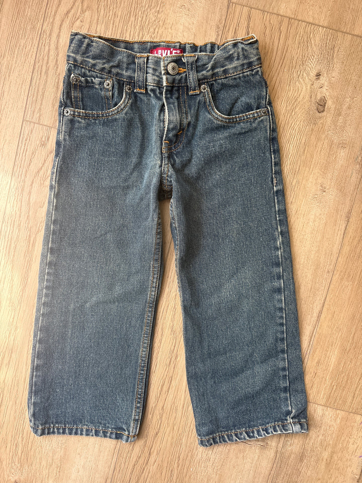 Relaxed straight vintage Levi’s