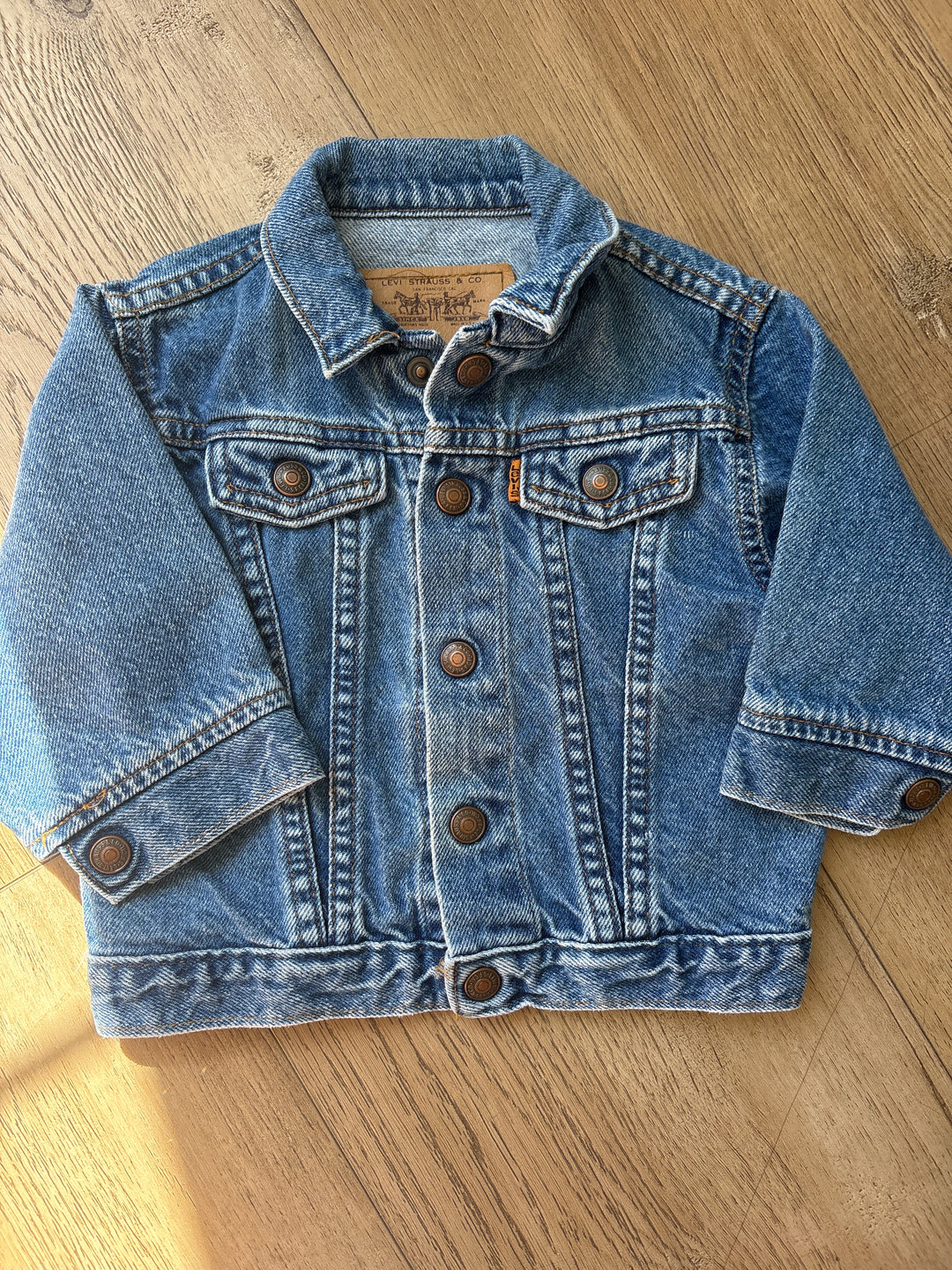 Perfect condition vintage Levi jean jacket