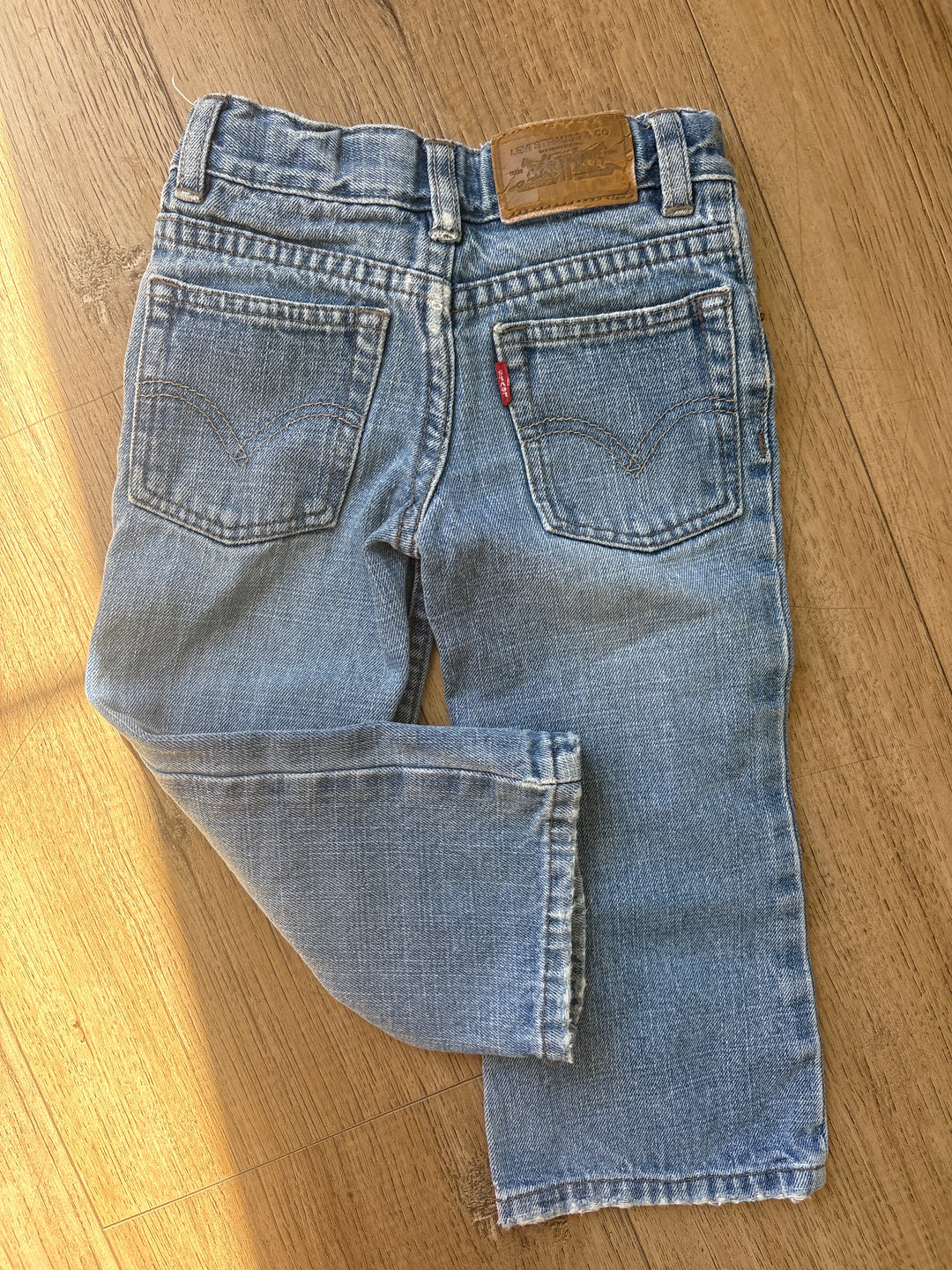 Vintage Levi relaxed fit jeans