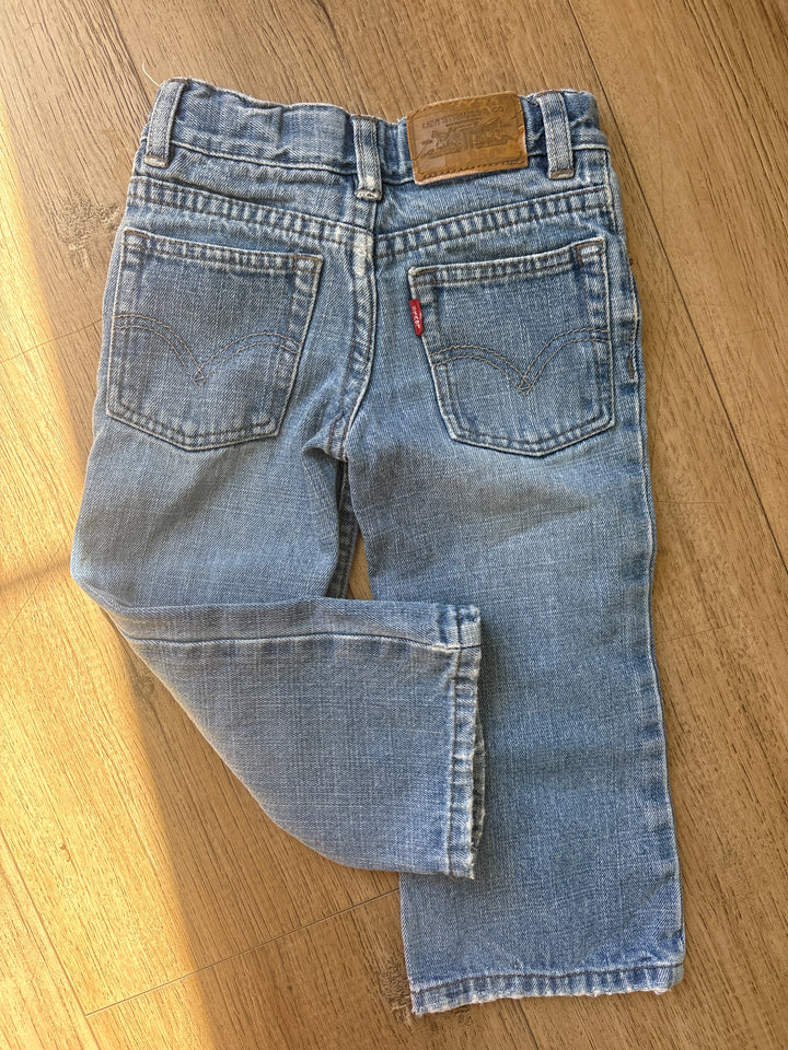 Vintage Levi relaxed fit jeans