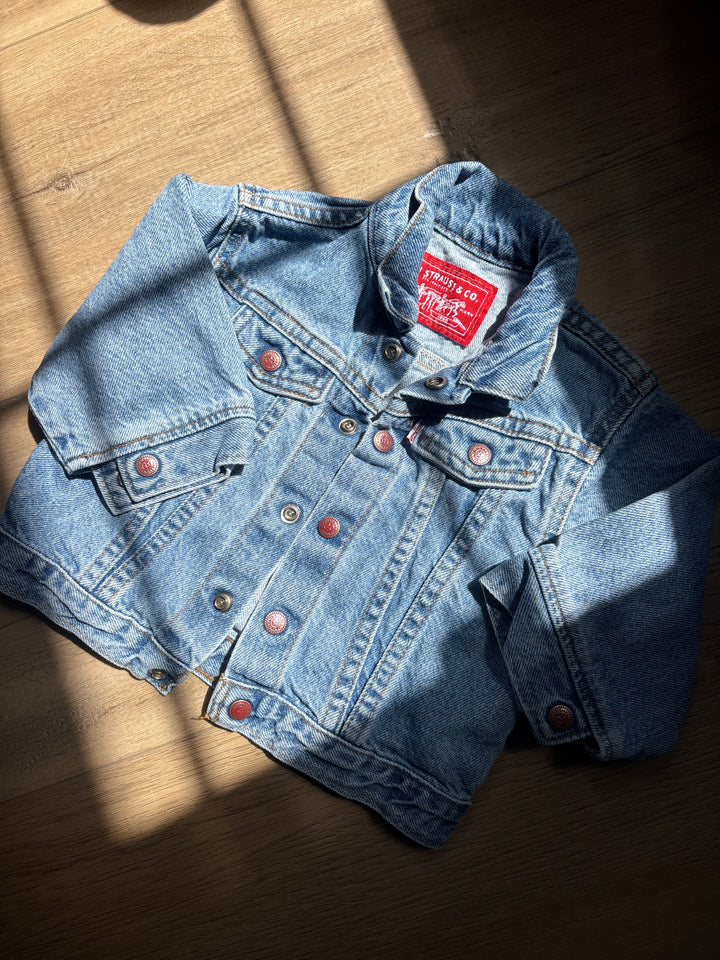 White tab vintage Levi jean jacket