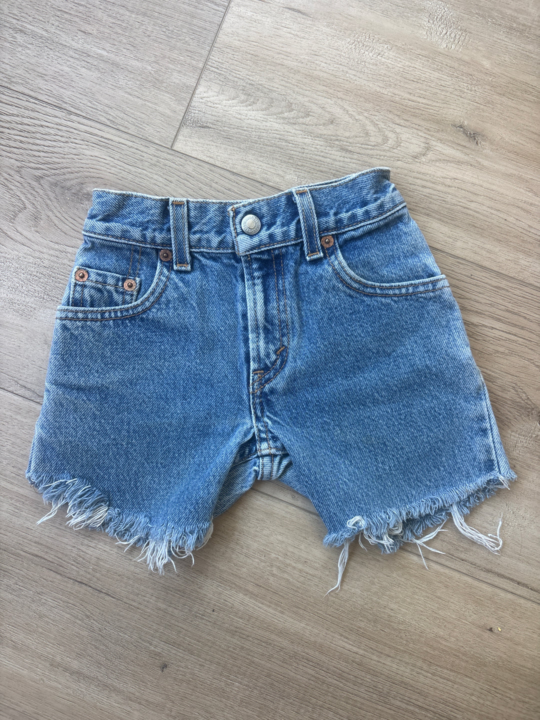 Vintage Levi cut off Jean shorts