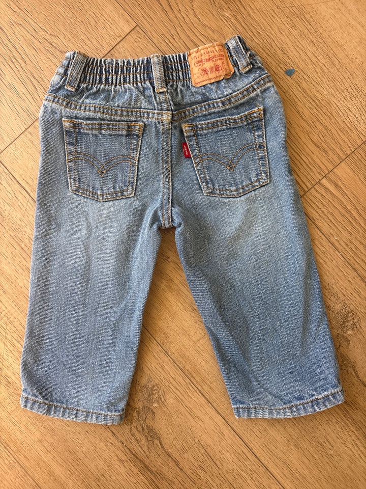 Little vintage Levi’s light wash
