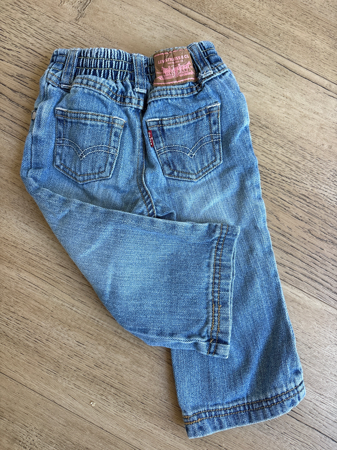 Pink detail baby vintage Levi’s