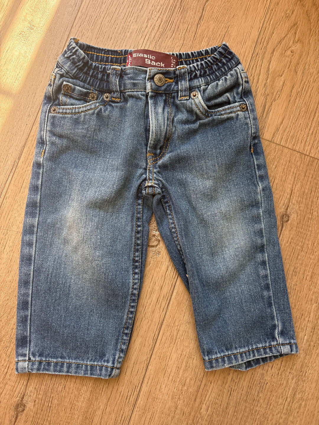 Little vintage Levi’s with elastic back