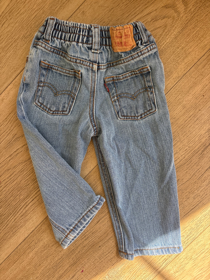 Light wash vintage little Levi’s