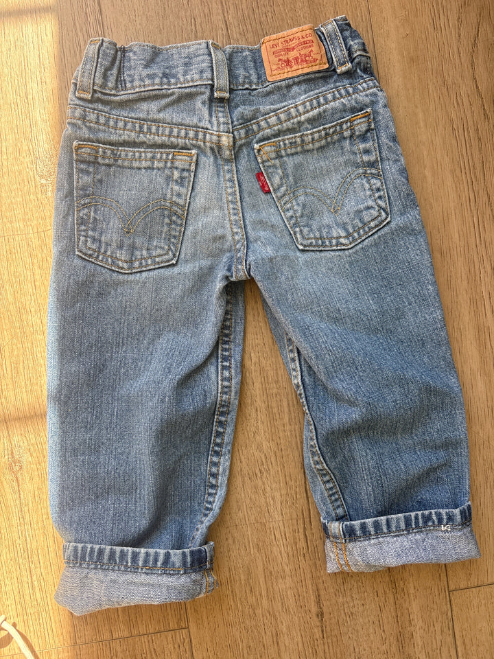 Straight fit vintage Levi’s